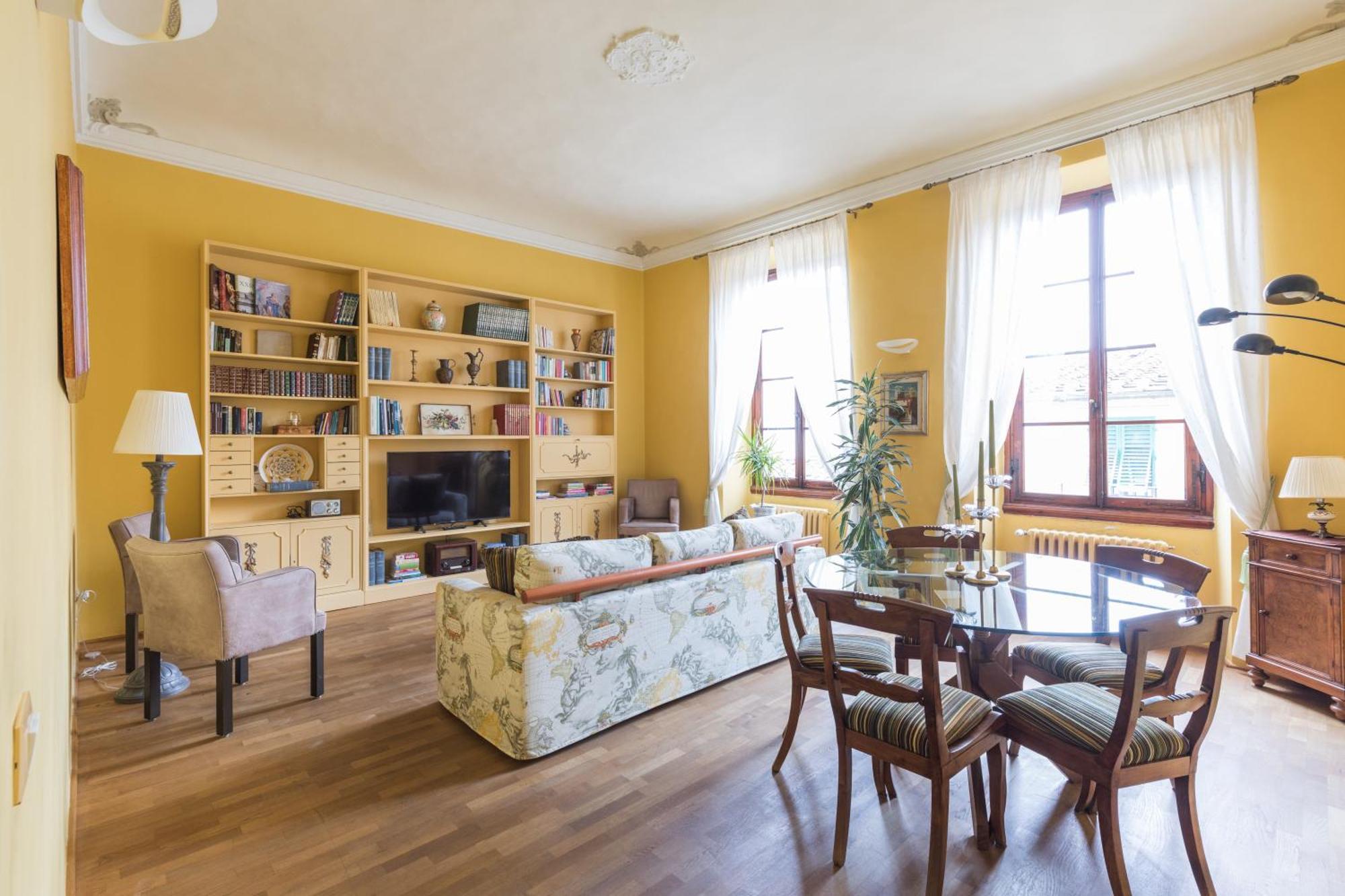 A Touch Of History, In Santa Reparata Apartment Florenz