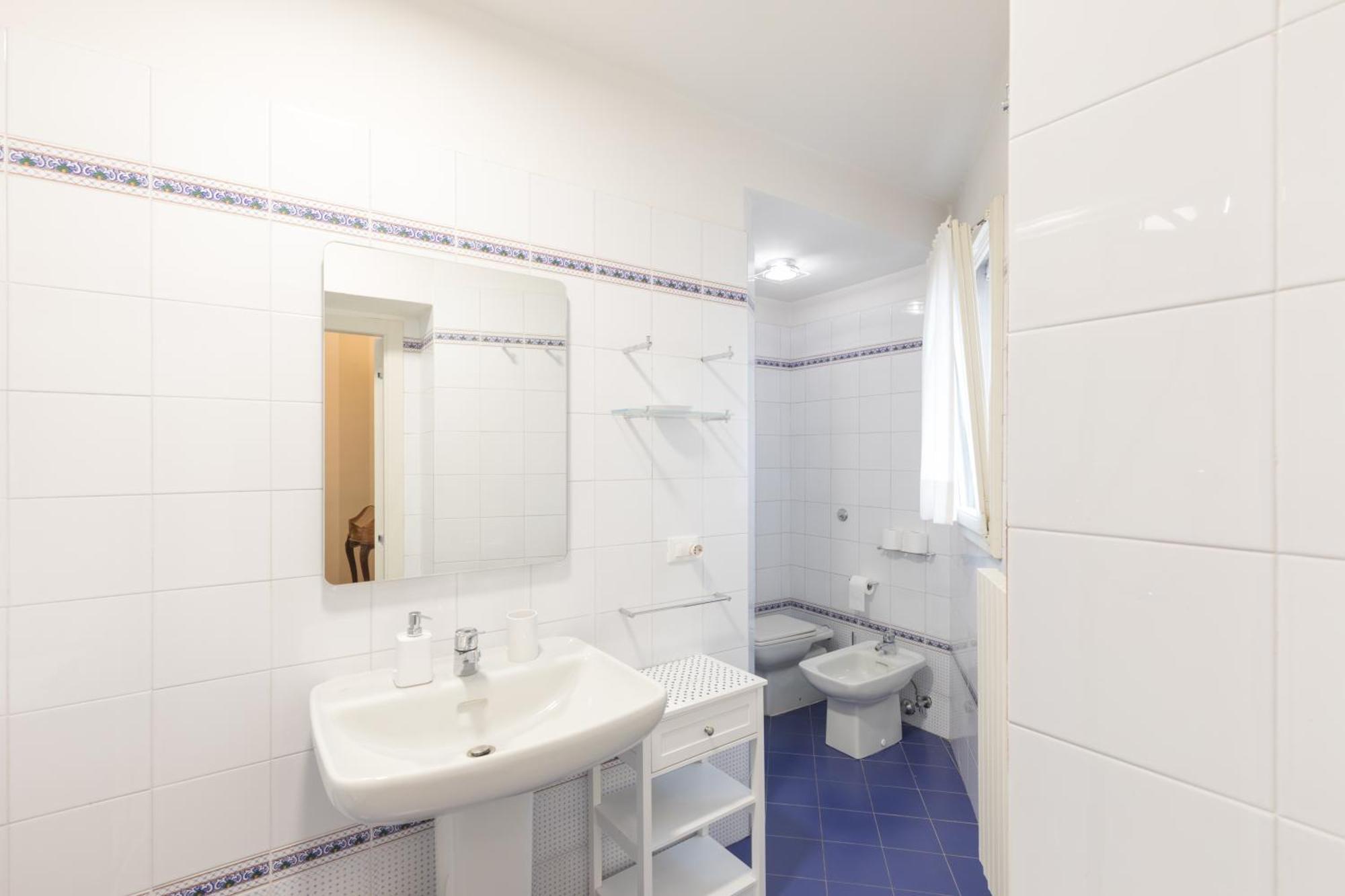 A Touch Of History, In Santa Reparata Apartment Florenz